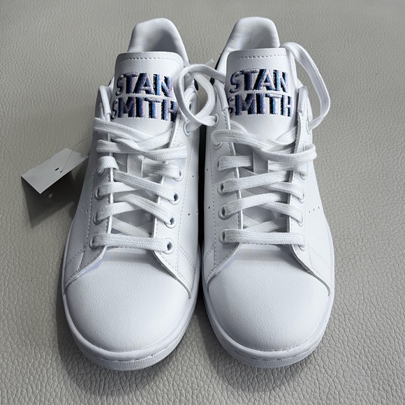 NWOB - Stan Smith Adult Embroidered Logo Sneaker - Men Size 7 / Women Size 8 - Picture 2 of 7